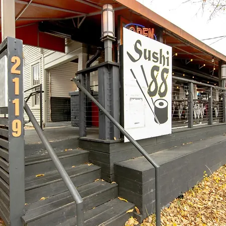Steps From Vandy, Live Music-downtown 9 Mins Away! Apartment Nashville