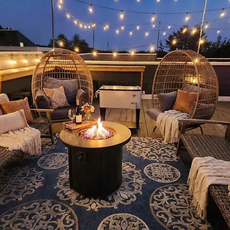 Rooftop Views Ping Pong Lounge * Nashville