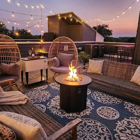 Holiday home Rooftop Views Ping Pong Lounge *