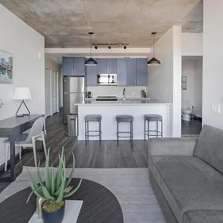 Landing Apartments - 2010 West End *