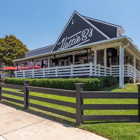 Cowboy Chic With Pool For Summer 25 Miles To Downtown Apartment