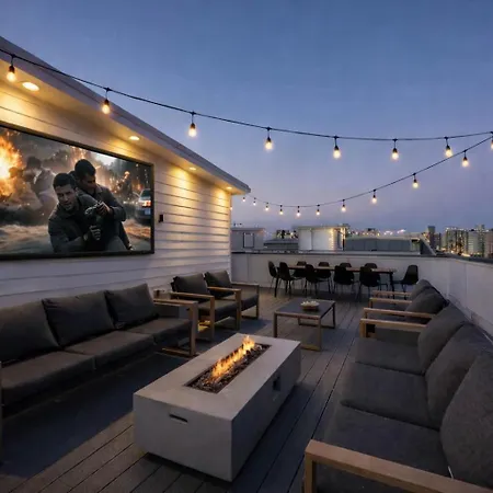 Holiday home Fiddler's Flats - Sleeps 16 - Two Rooftops With View Nashville
