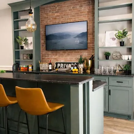 Sprawling Sylvan Park Estate Holiday home