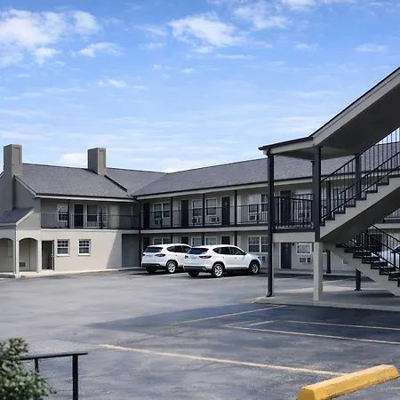 Quarters & Hotel