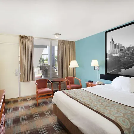 Super 8 By Wyndham Downtown 2* Nashville