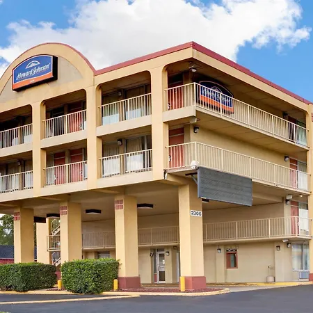 Super 8 By Wyndham Downtown Nashville