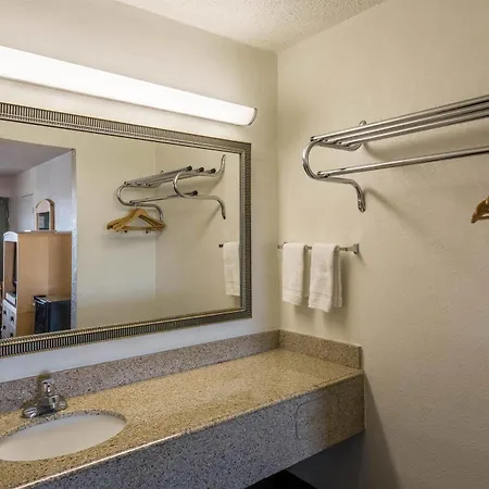 6-nashville, Tn Hotel