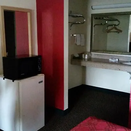 Hotel 6-nashville, Tn 2*
