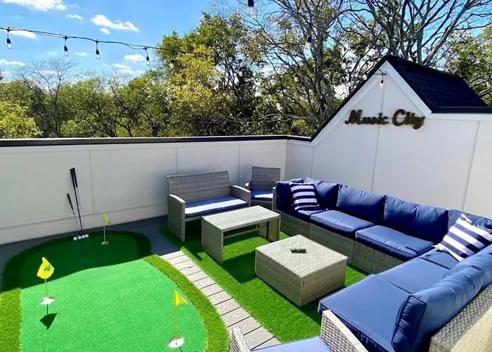 East Nashville Townhome 5Min To Grand Ole Opry! Rooftop Deck, Grill, Tv And Golf