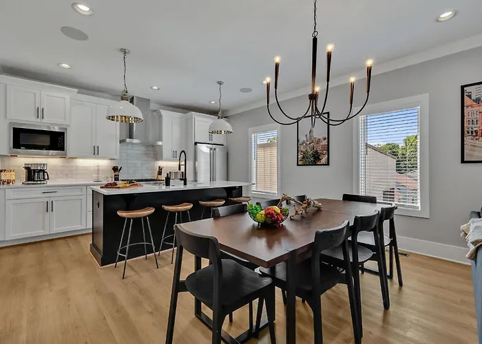 Double Treble - 2 Townhomes - Private Rooftops