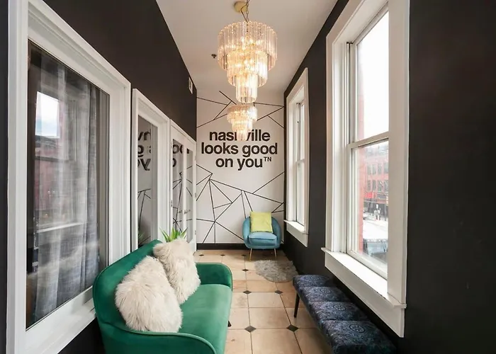 Grand Loft On Thee Broadway Strip