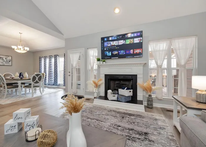 Nashville Getaway - Spacious & Comfortable! Guests Love It!