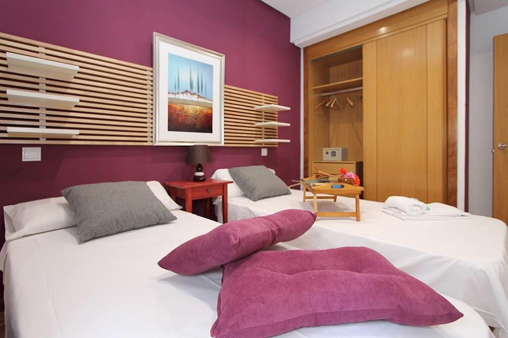 Hotel Embassy By Hilton Airport