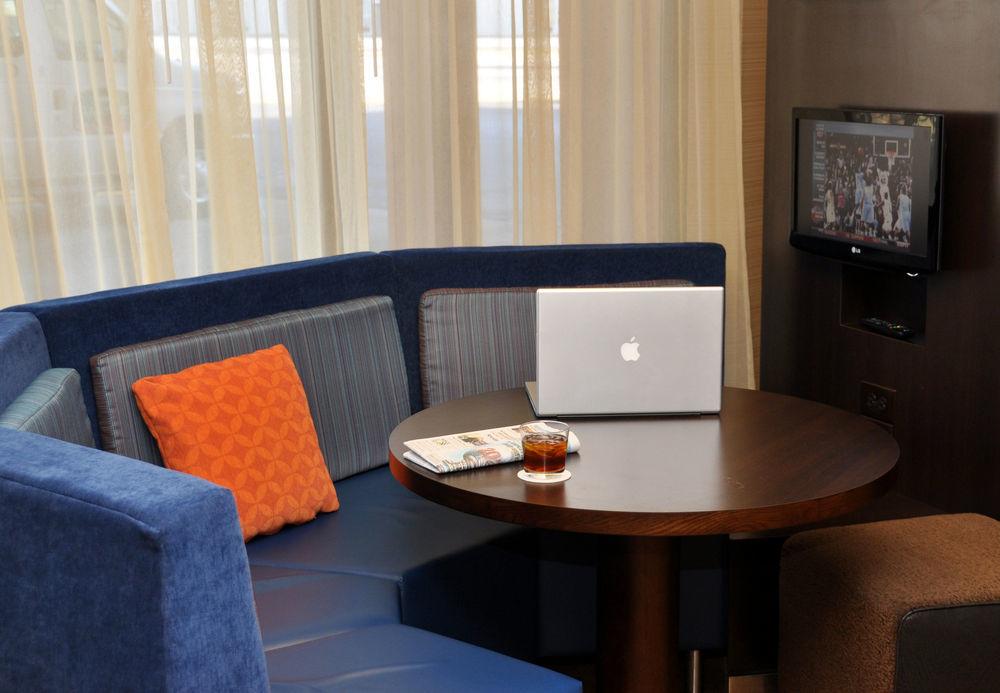 Hotel Courtyard By Marriott At Opryland Nashville