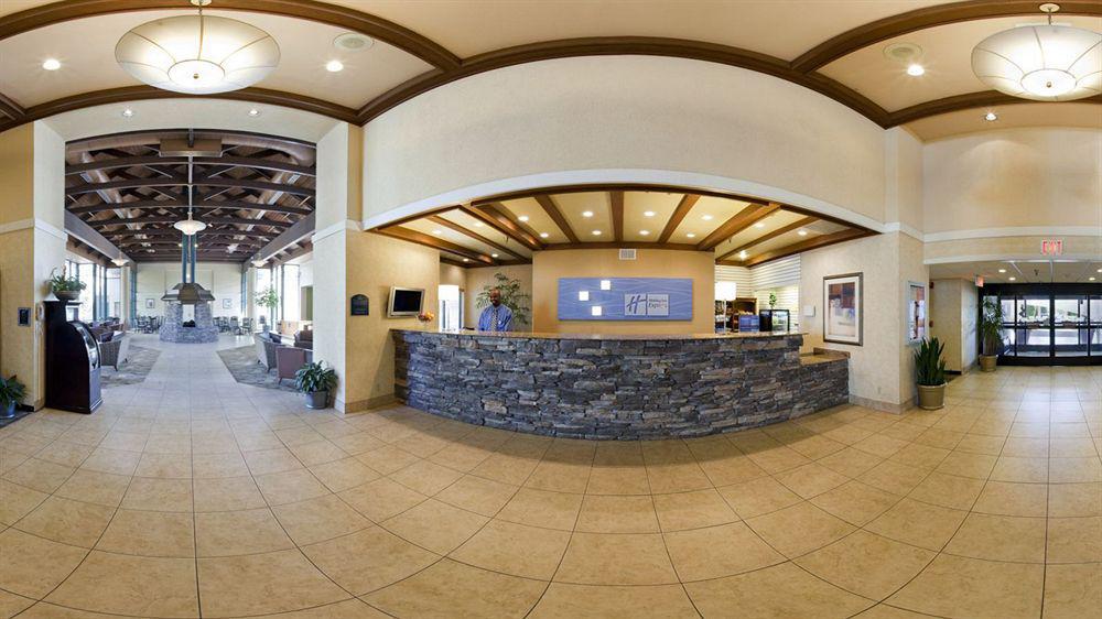 Holiday Express Airport By Ihg Nashville