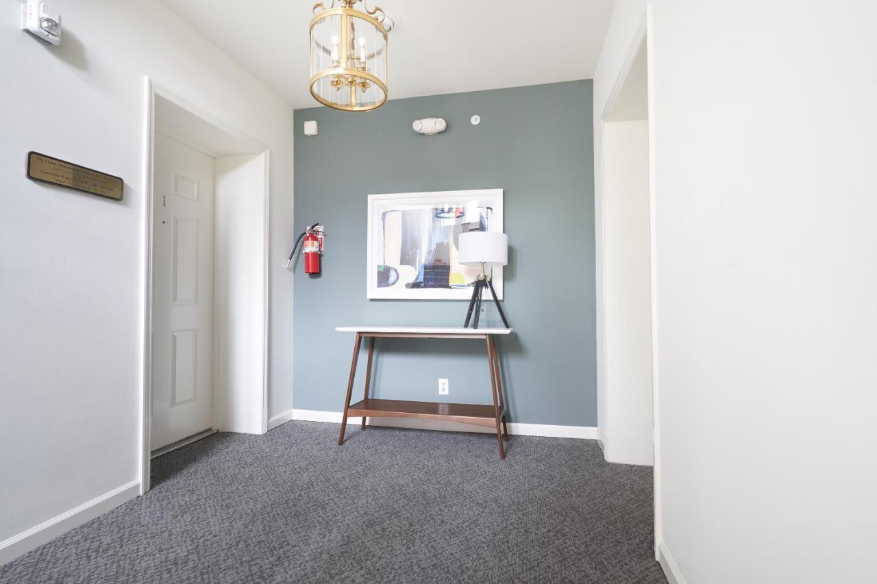 Sonder At Euclid Court *