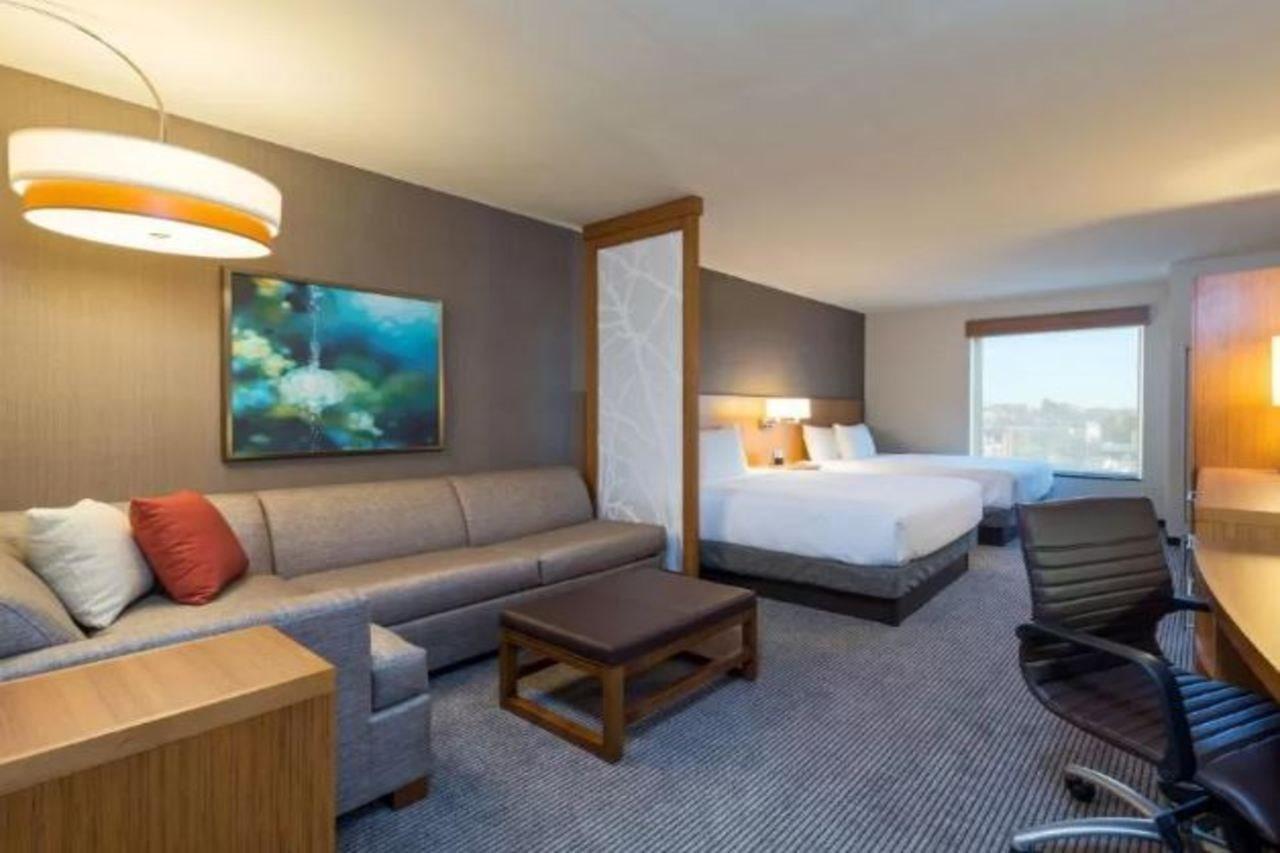Hyatt Place Downtown 3*