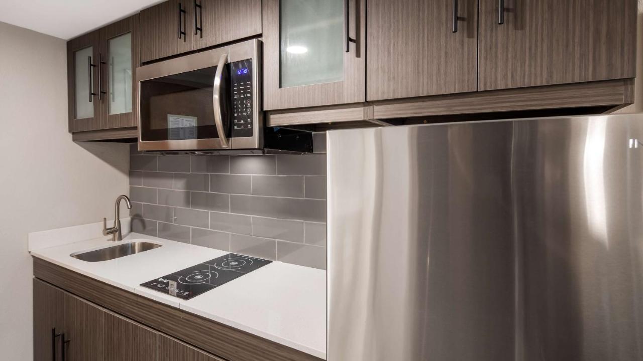 Best Western Plus Executive Residency Hotel 3*