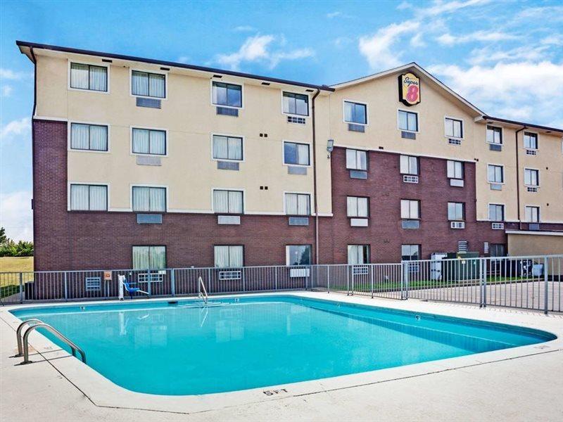 Hotel Super 8 By Wyndham Nashville/ Dntn/ Opryland Area
