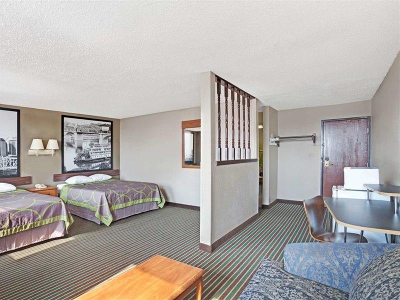 Hotel Super 8 By Wyndham Nashville/ Dntn/ Opryland Area Nashville