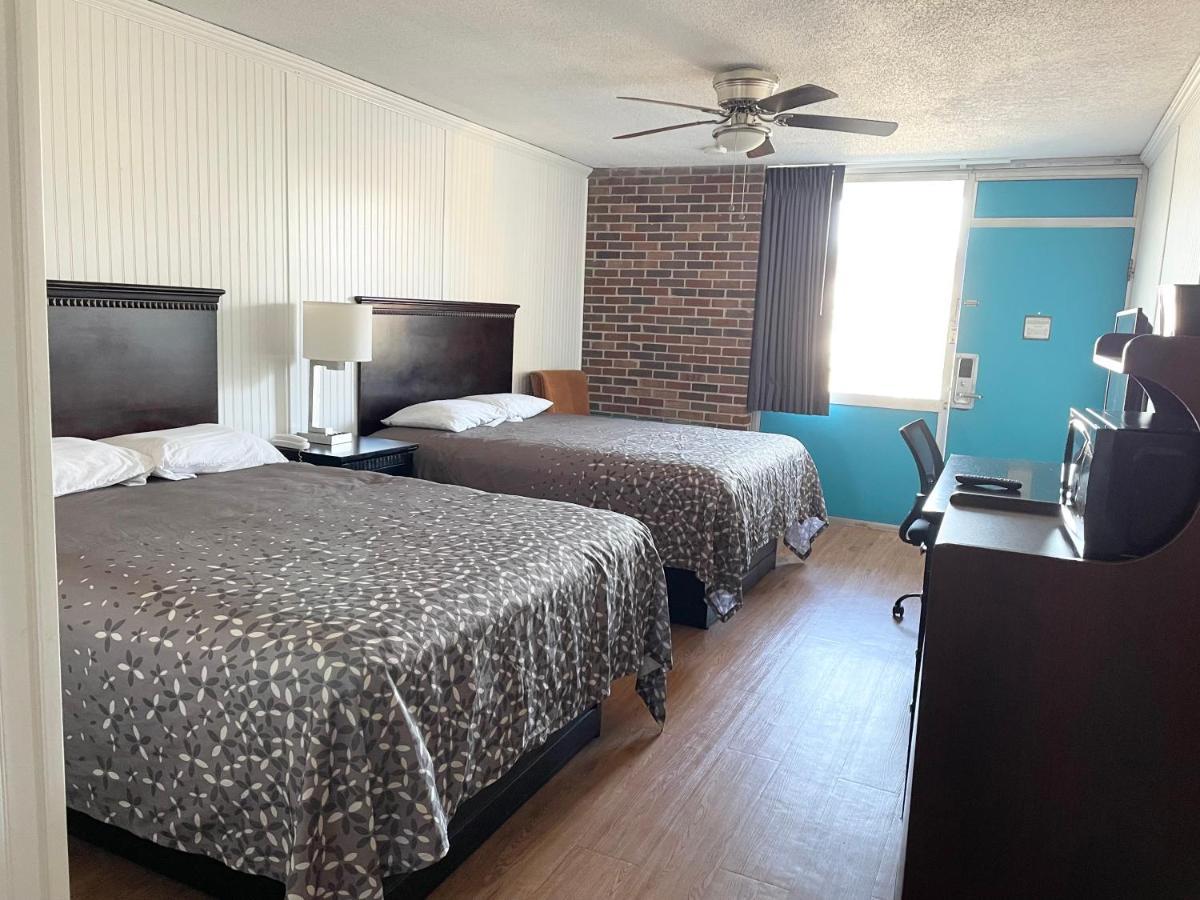 Rodeway Inn- Airport - Downtown - Mexican Restaurant On Site Inn