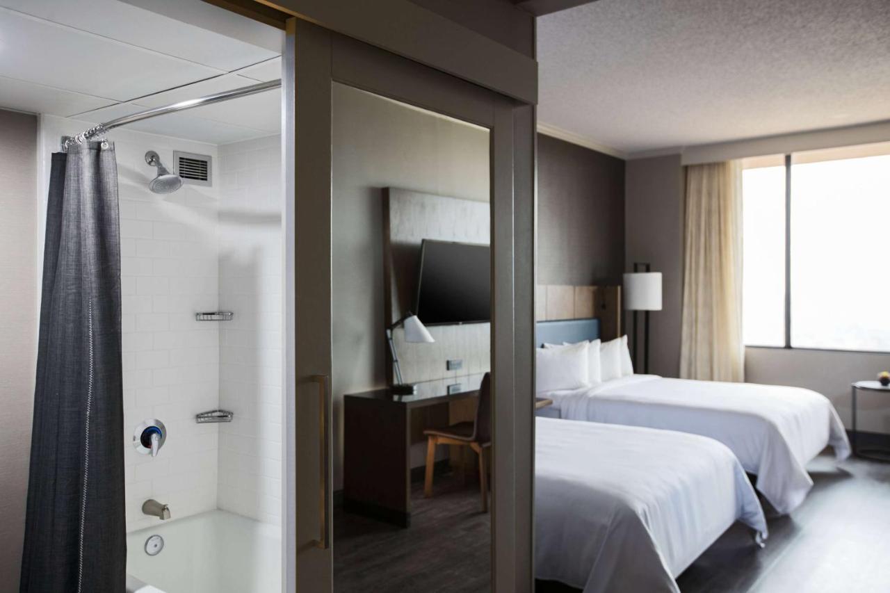 Sonesta Airport Hotel