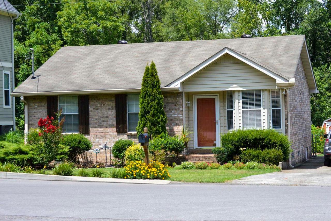 Holiday home Lively East Pad Walk To Bars And Eateries Nashville