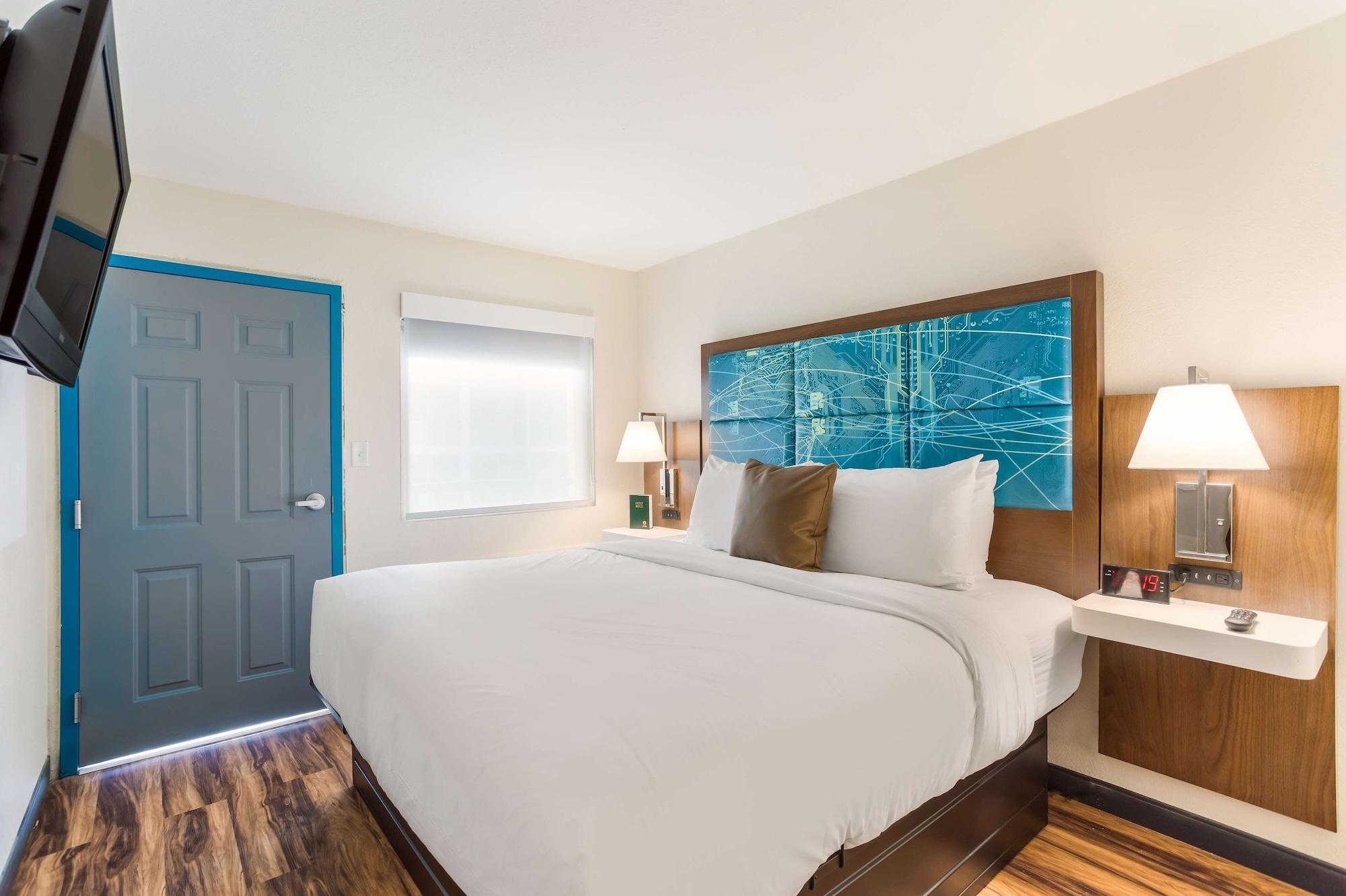 Red Lion & Airport Nashville