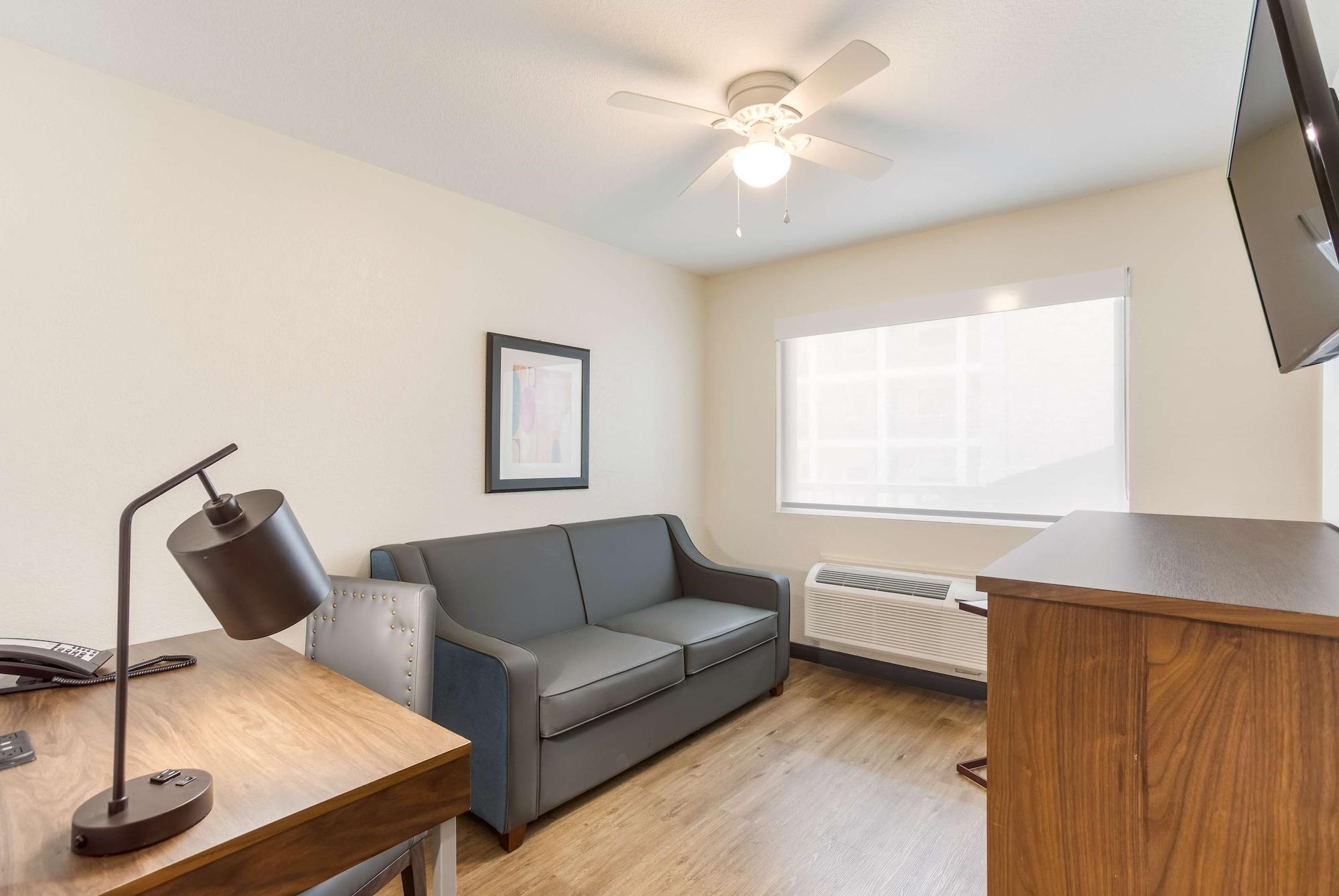 Hotel Red Lion & Airport