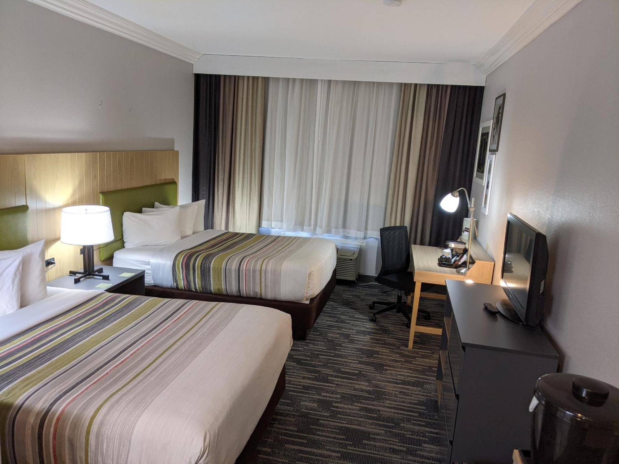 Country & By Radisson, Nashville, Tn 3*