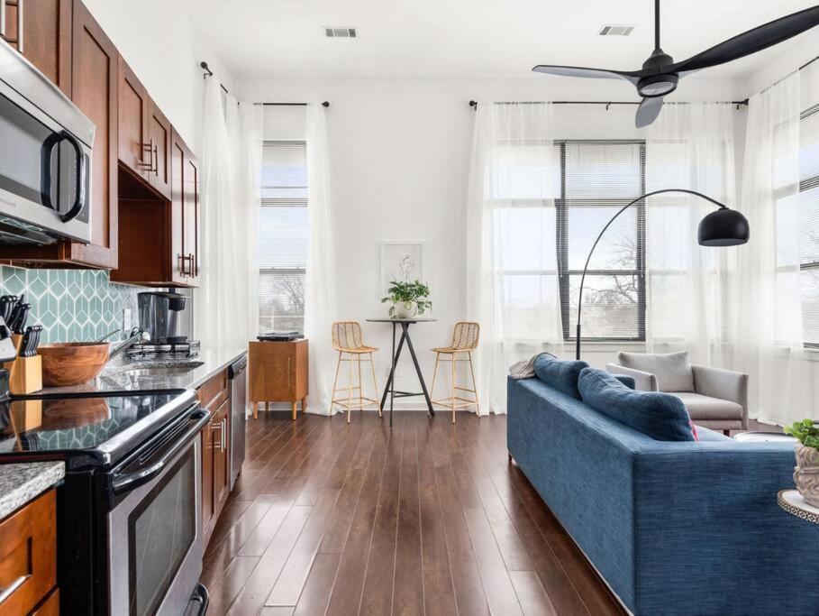 Music Row Pearls With Vandy And Belmont At Your Doorstep Apartment *