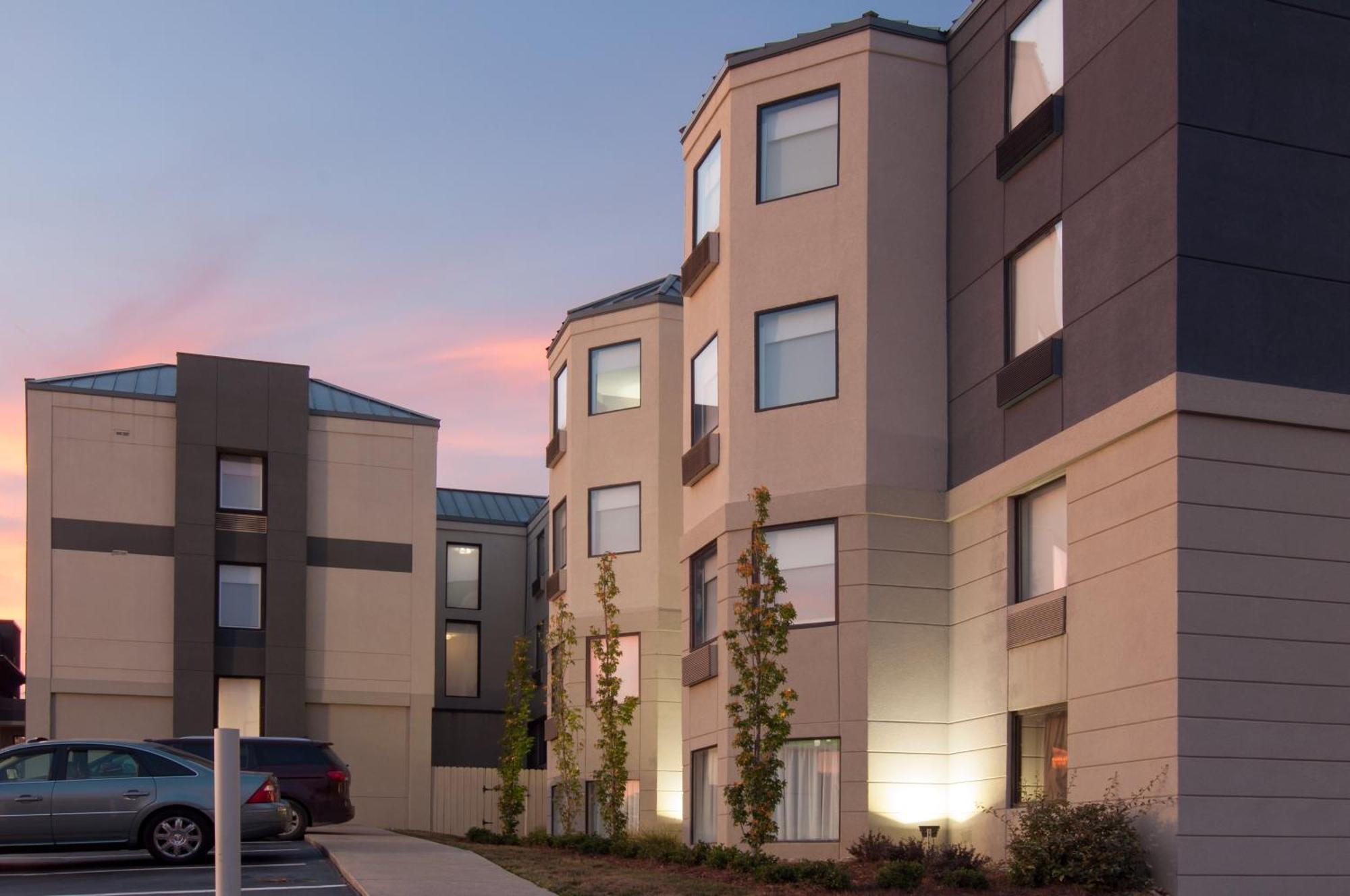 Express & Nashville-i-40 & I-24