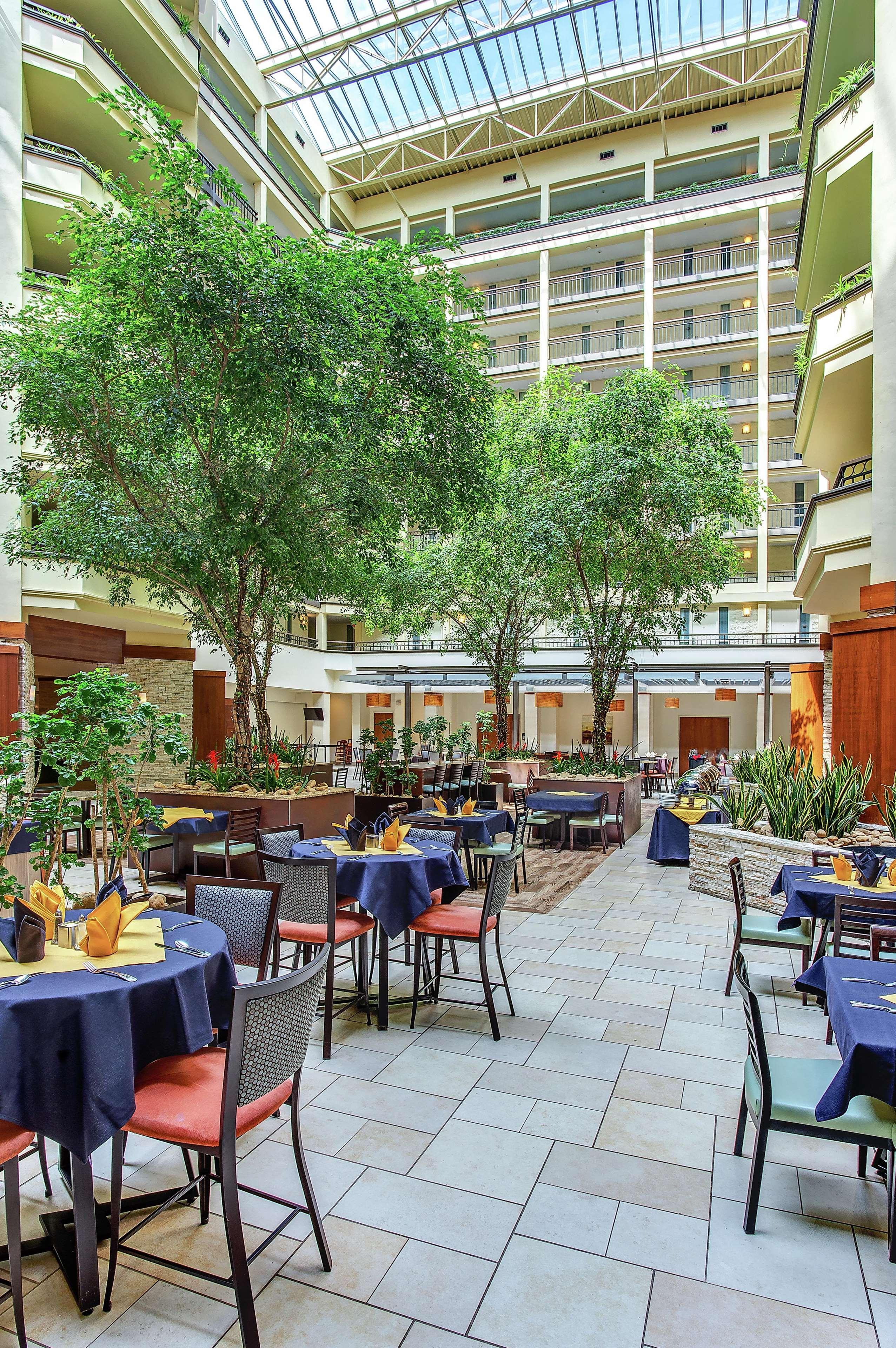 Embassy By Hilton Airport Hotel 4*