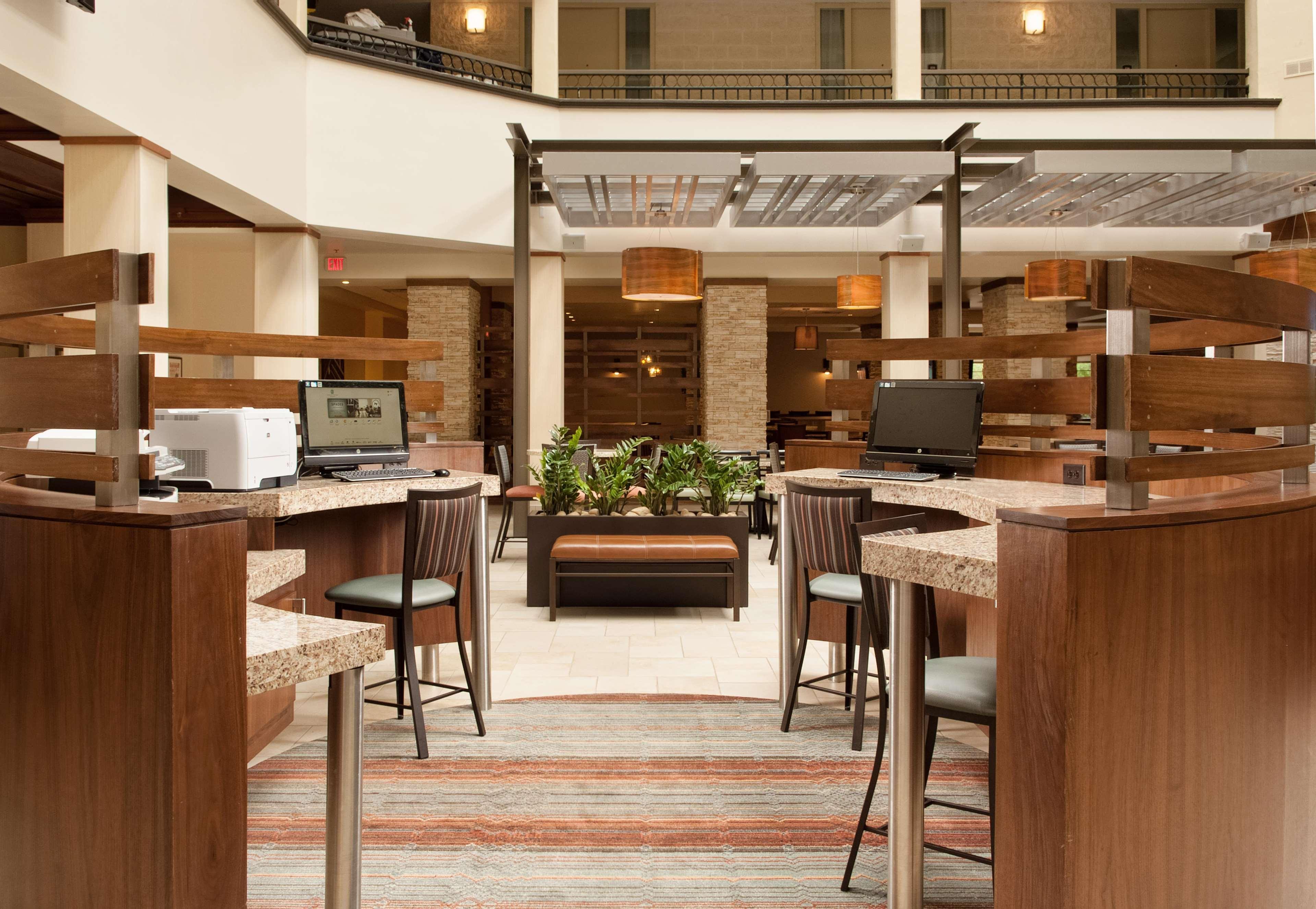 Embassy By Hilton Airport Hotel 4*