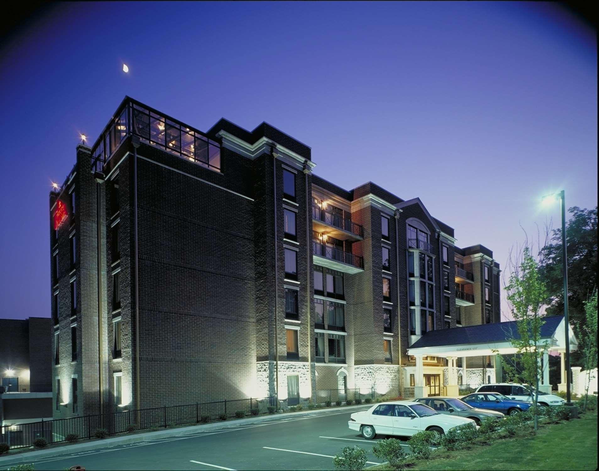 Hampton & Nashville-green Hills Hotel 3*