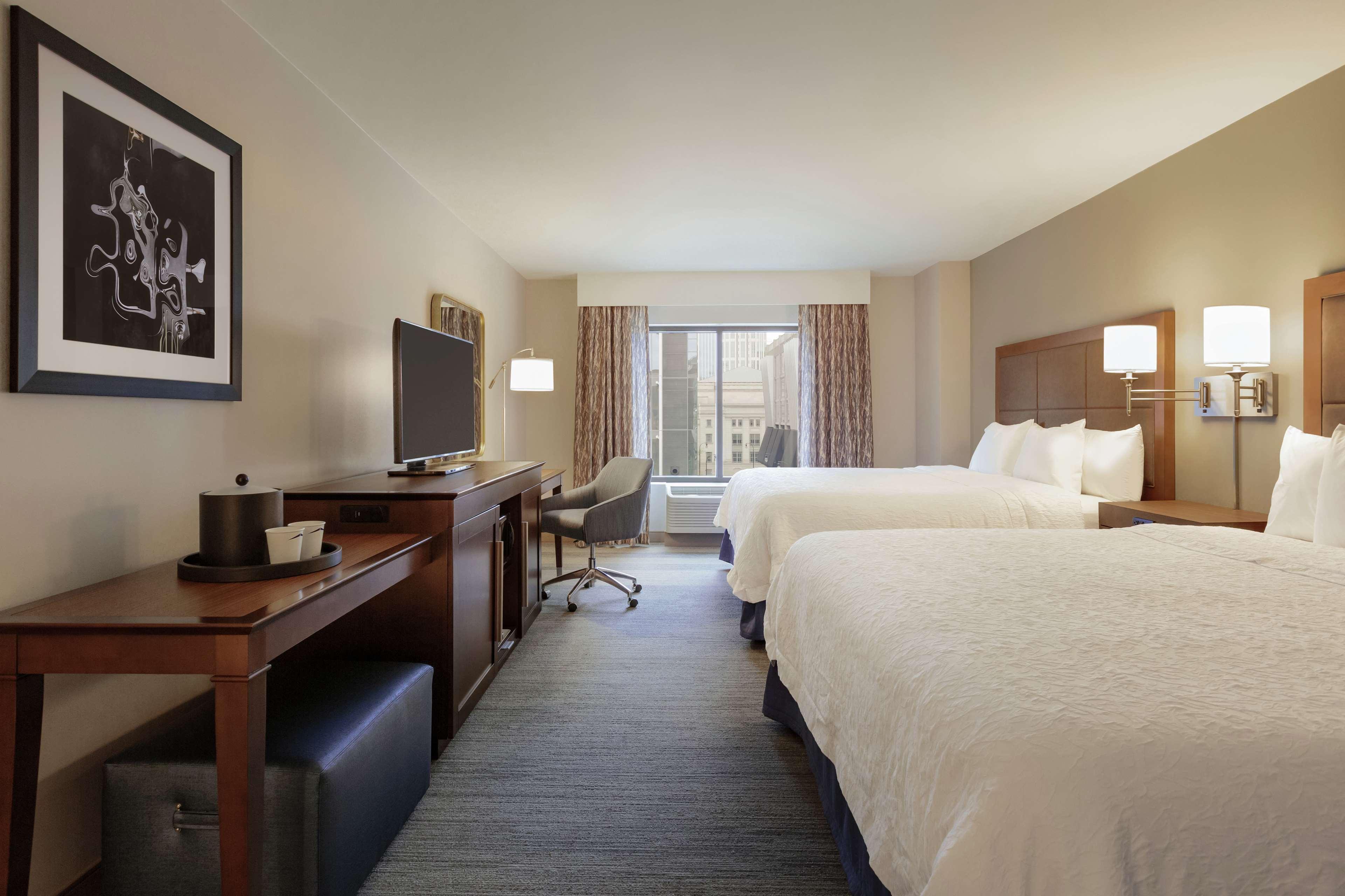 Hampton & Nashville-downtown 3*