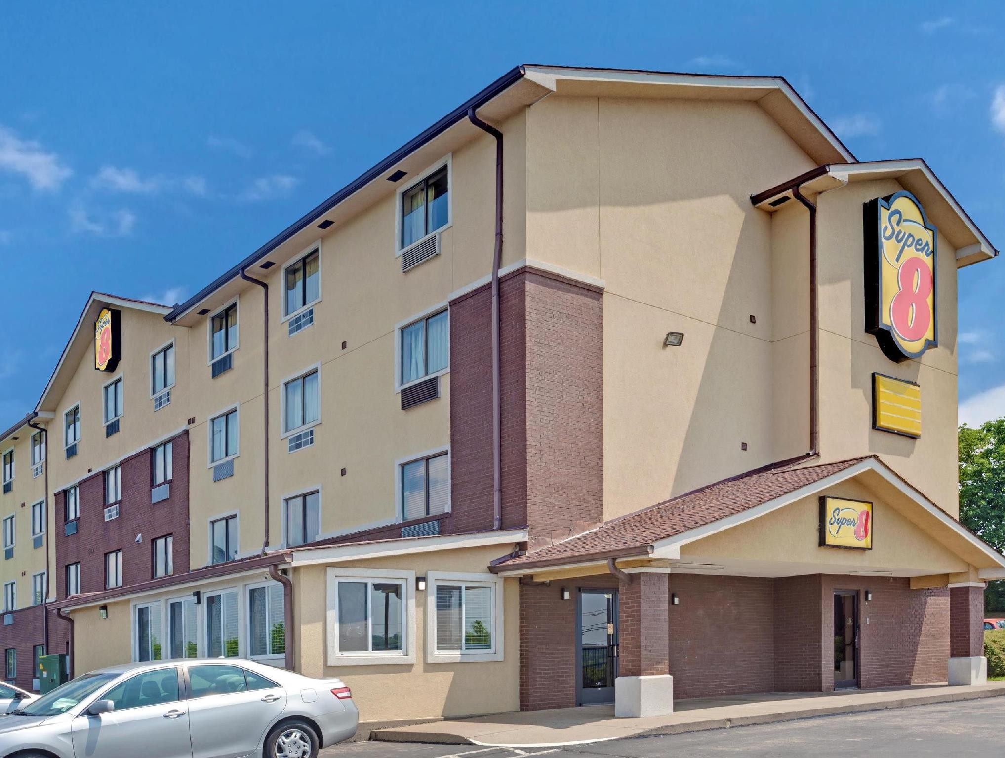 Super 8 By Wyndham Nashville/ Dntn/ Opryland Area Hotel