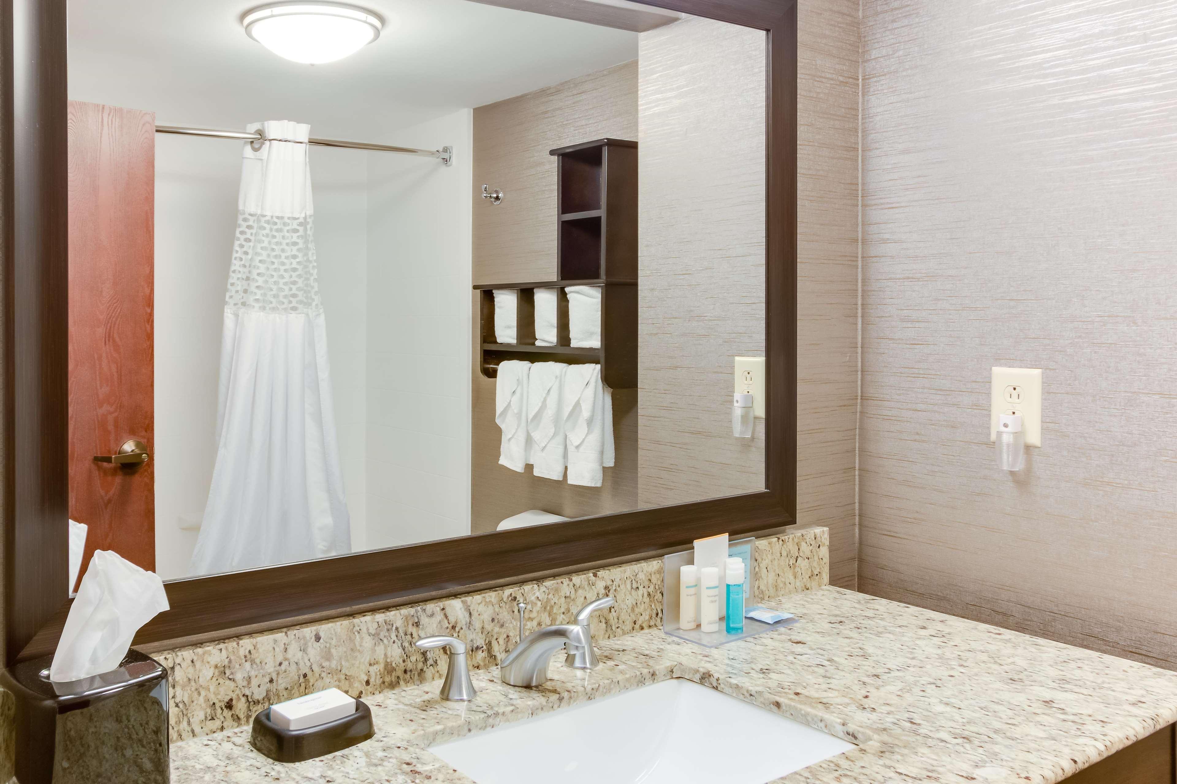 Hampton Bellevue/nashville I-40 West Nashville