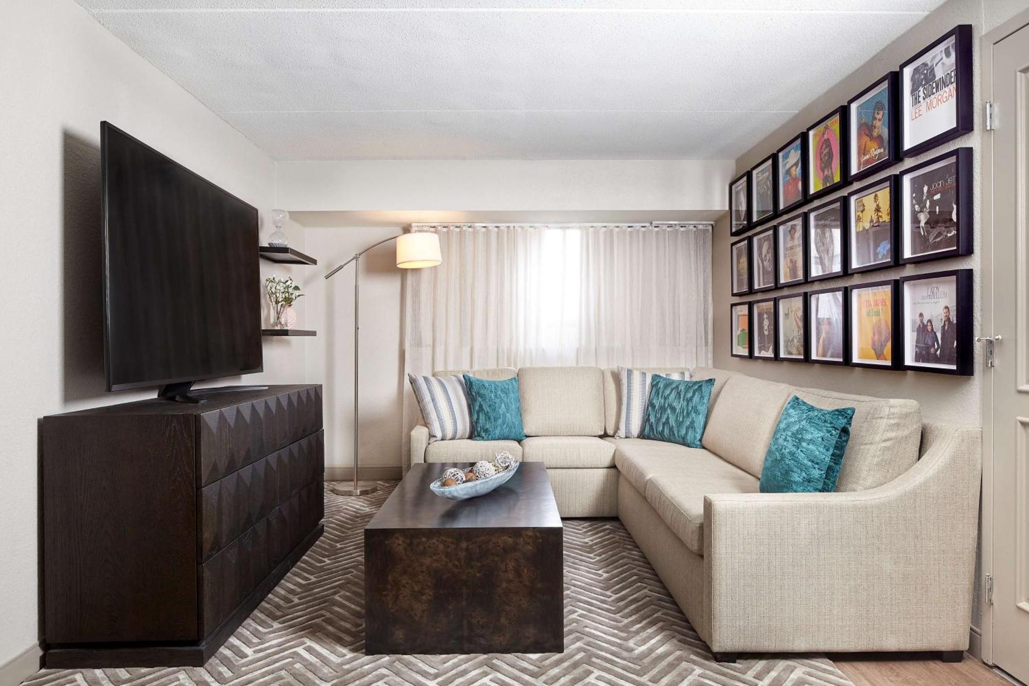 Doubletree By Hilton Airport Nashville