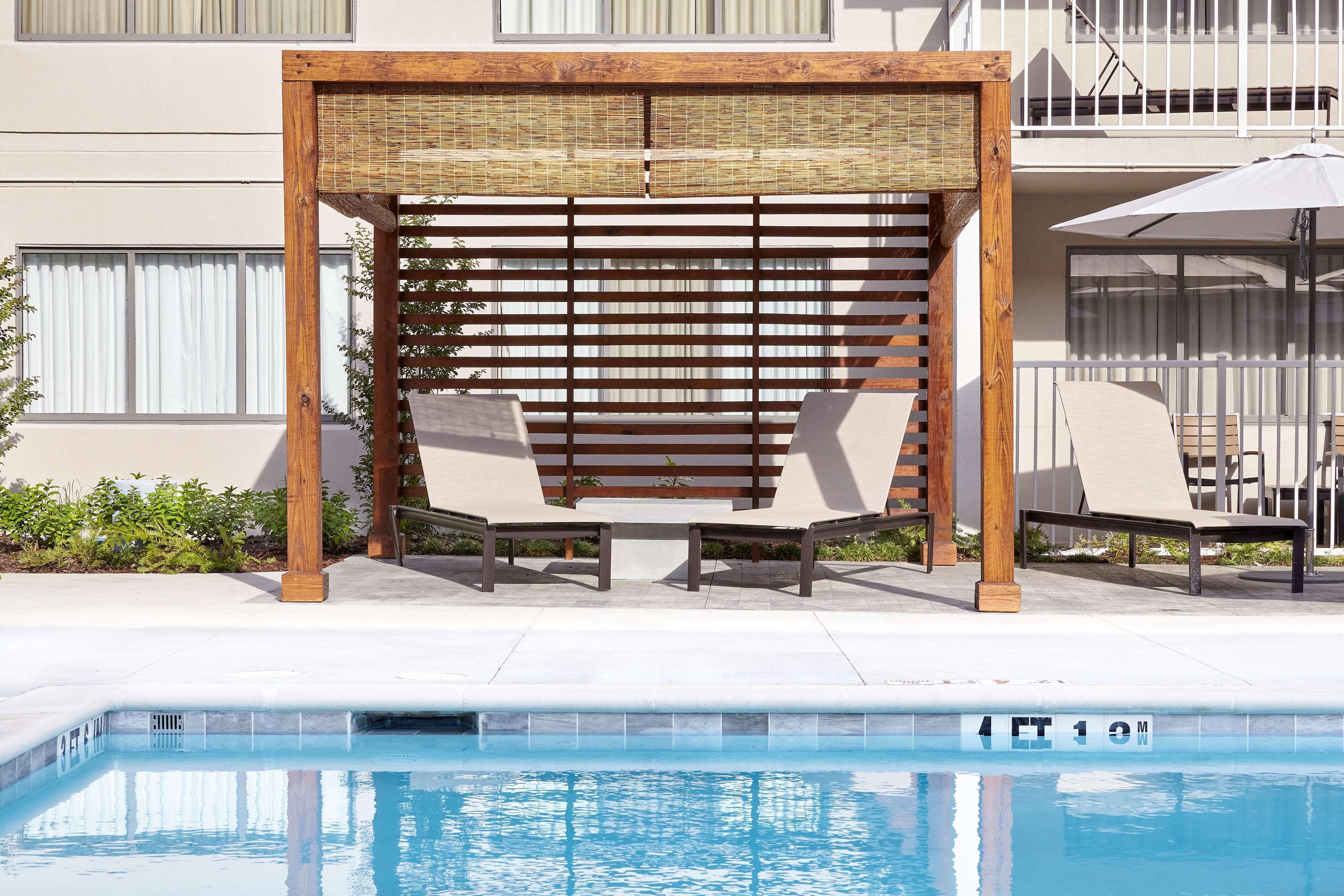 Hotel Doubletree By Hilton Airport