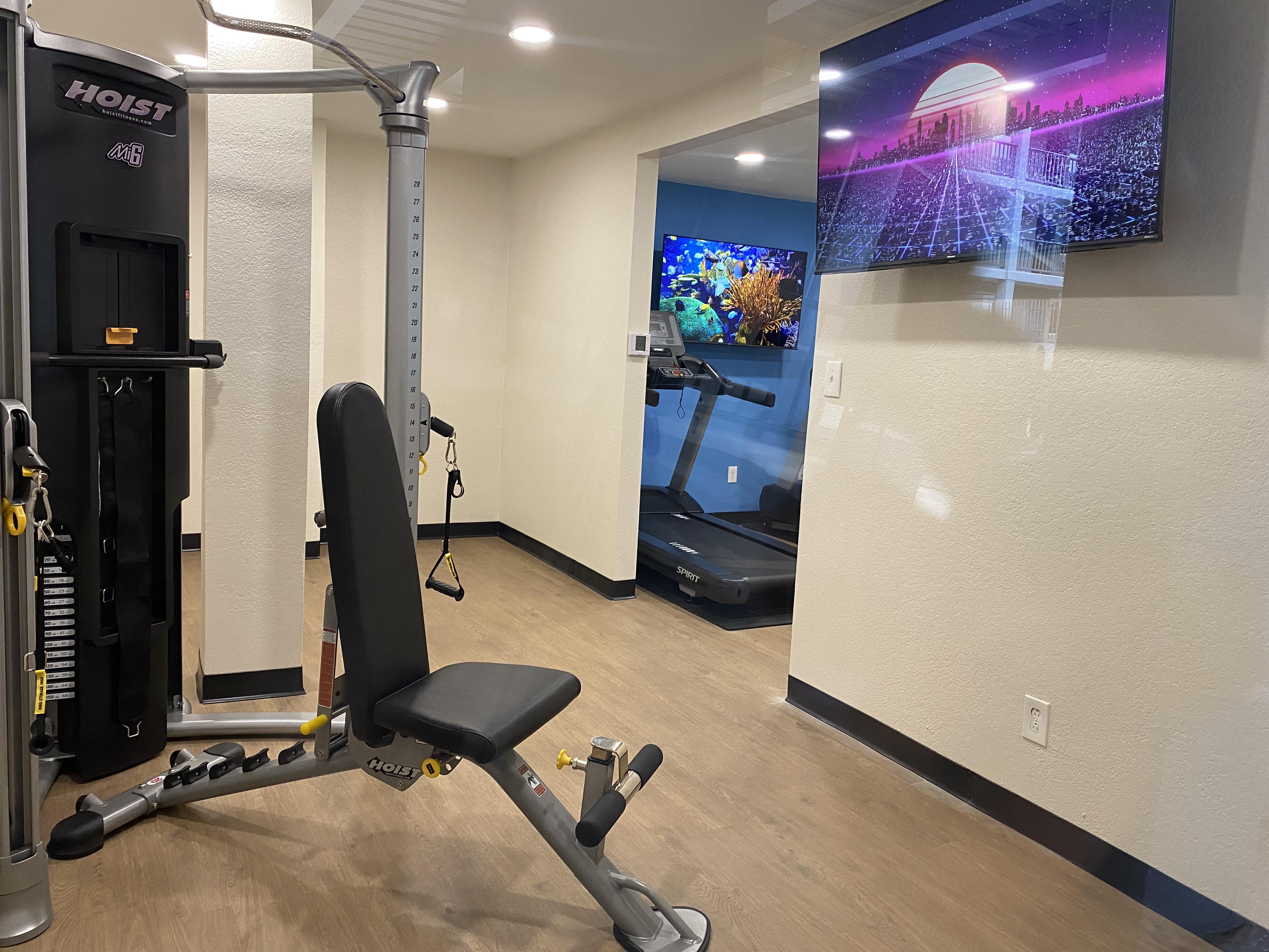 Red Lion & Airport 2*