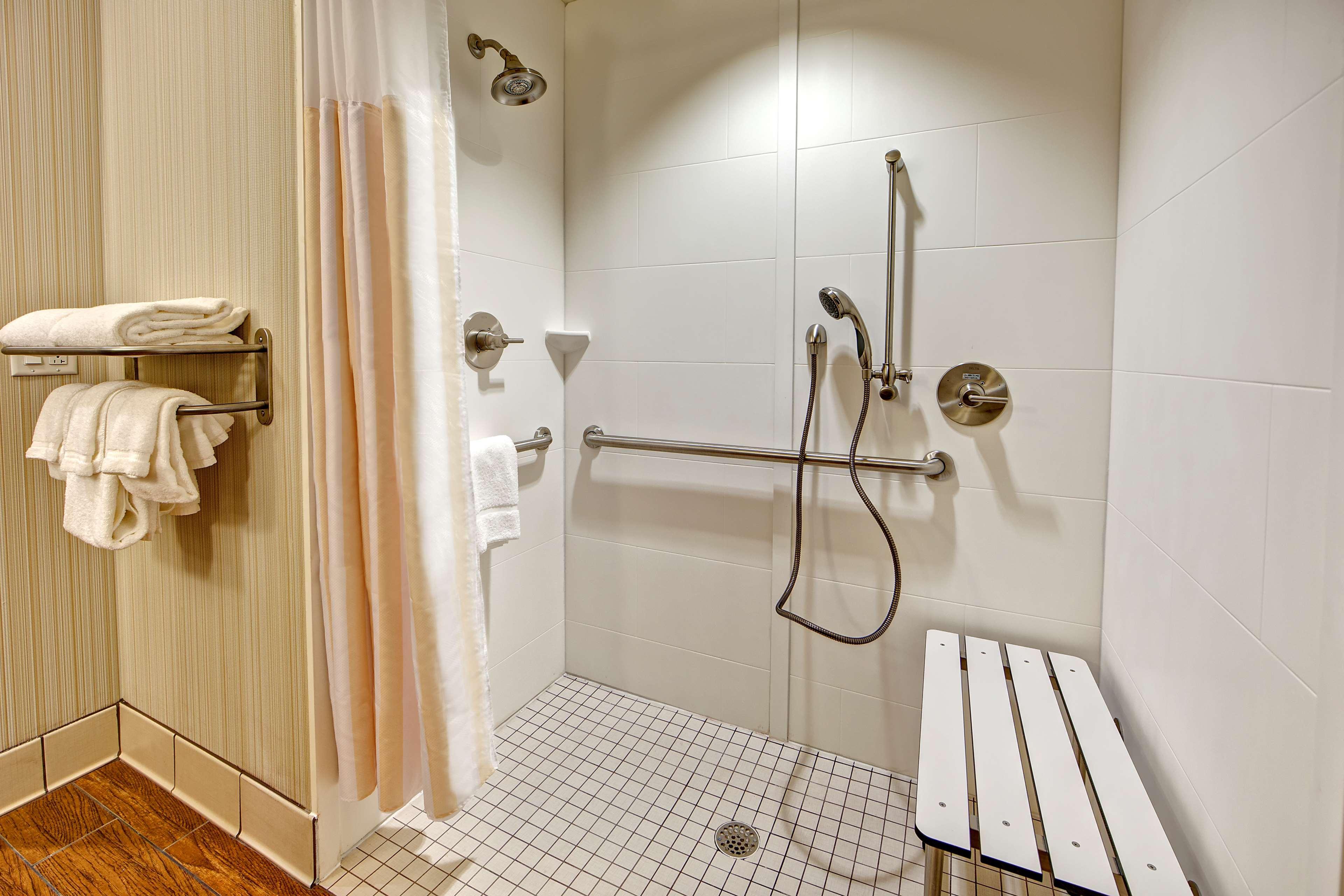 Hotel Hilton Garden Downtown Convention Center 3*