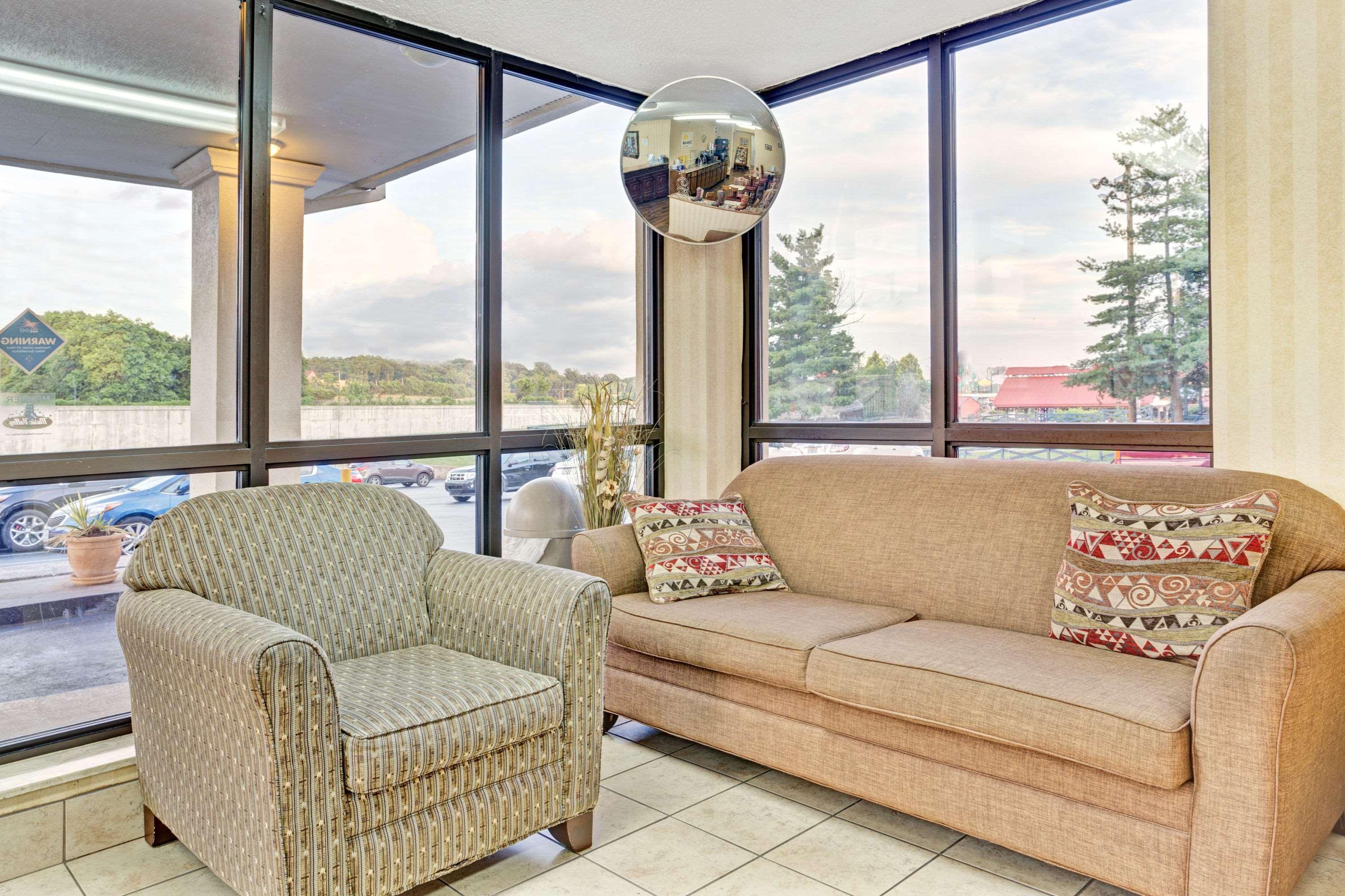 Inn Comfort - Opryland Area Nashville