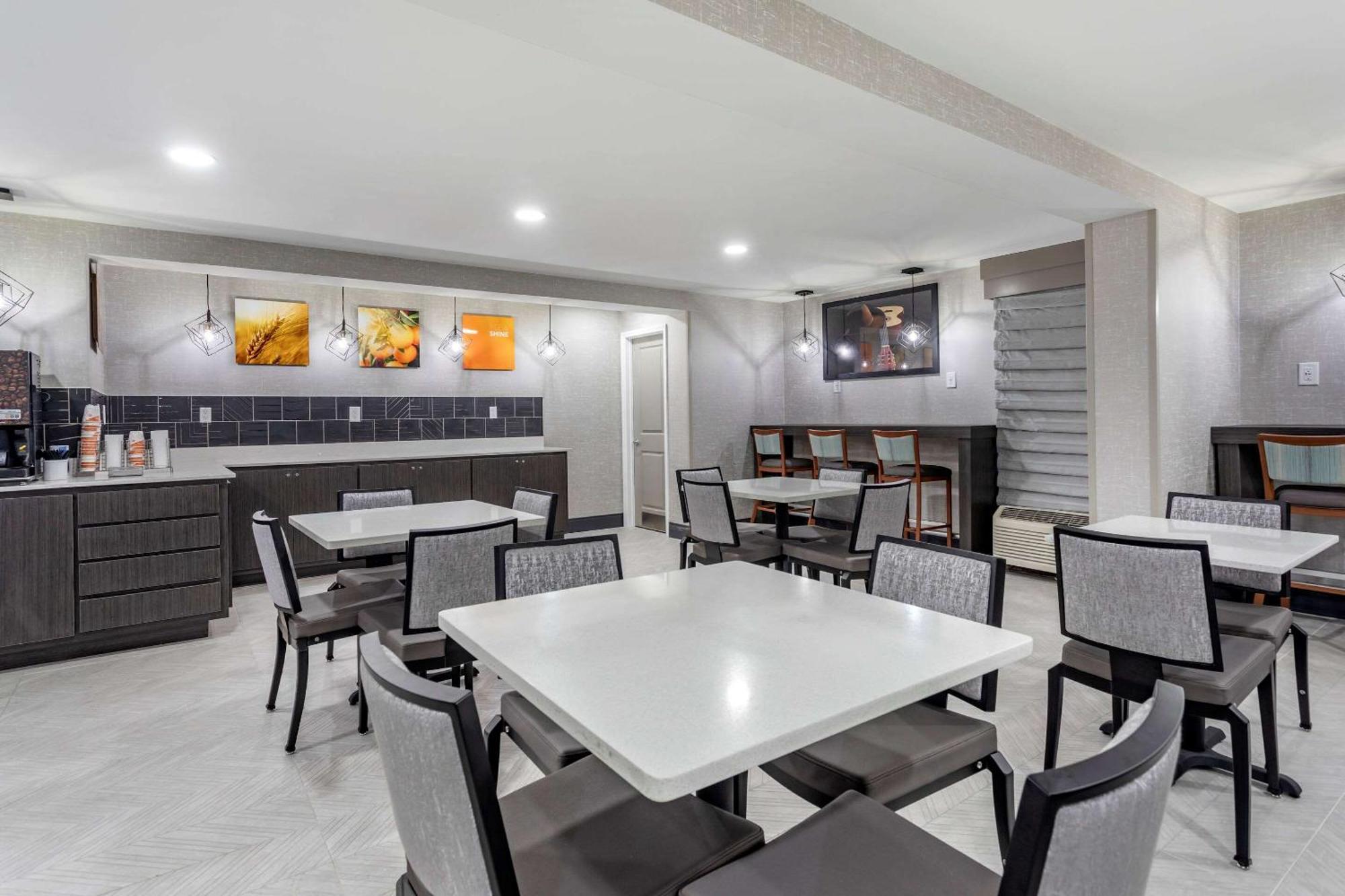 Inn Comfort - Opryland Area