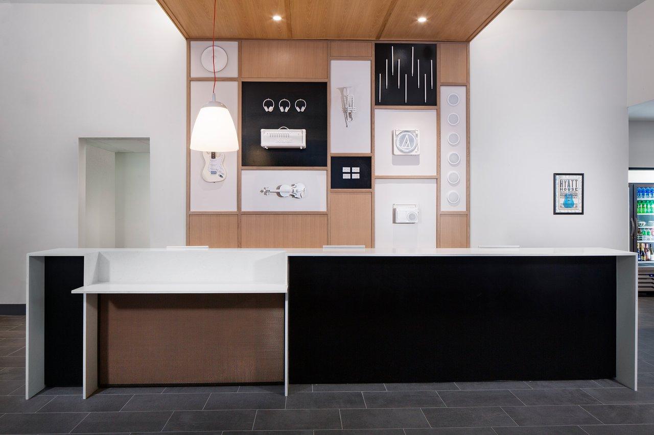 Hyatt House At Vanderbilt Hotel