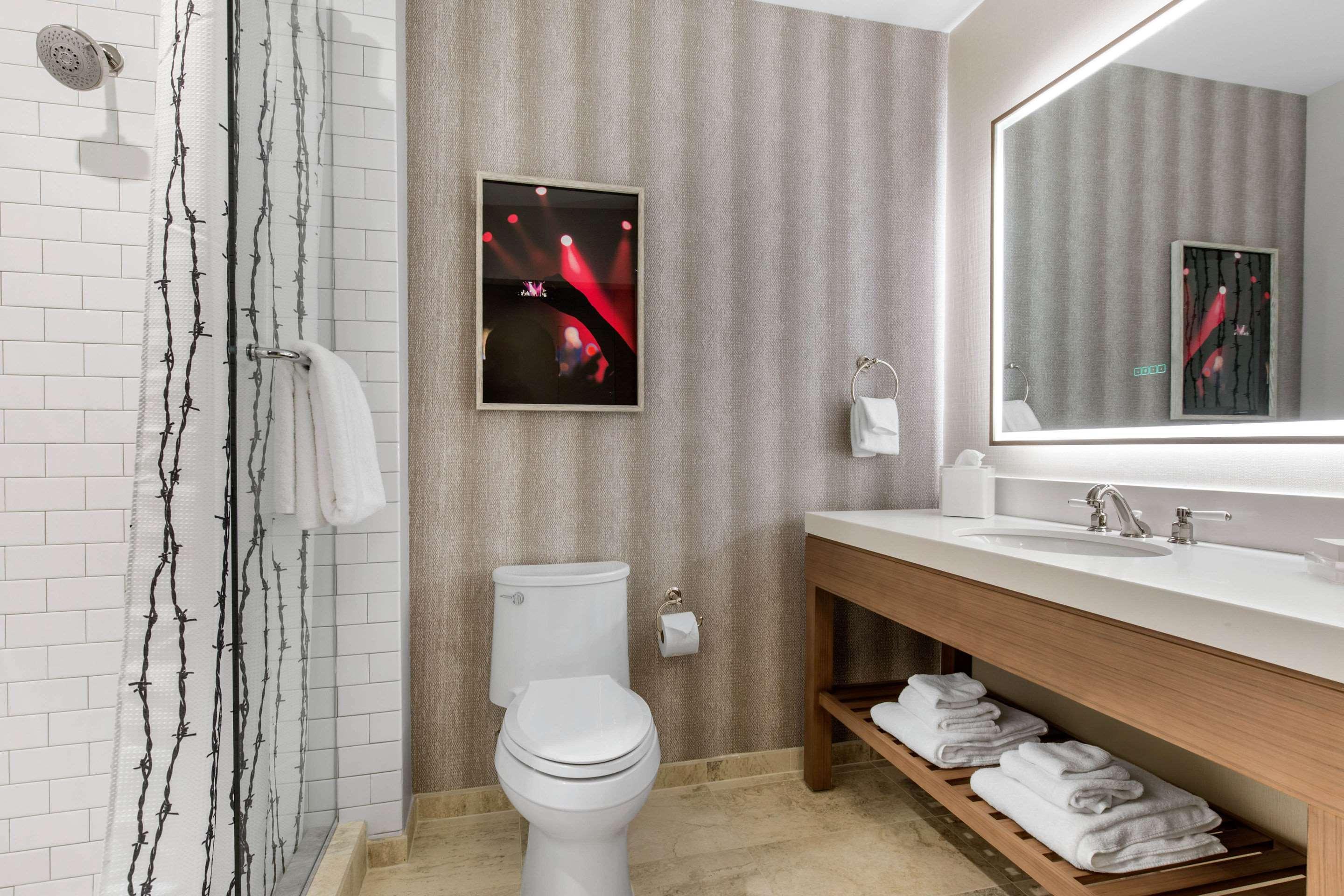 Cambria Downtown Hotel 4*