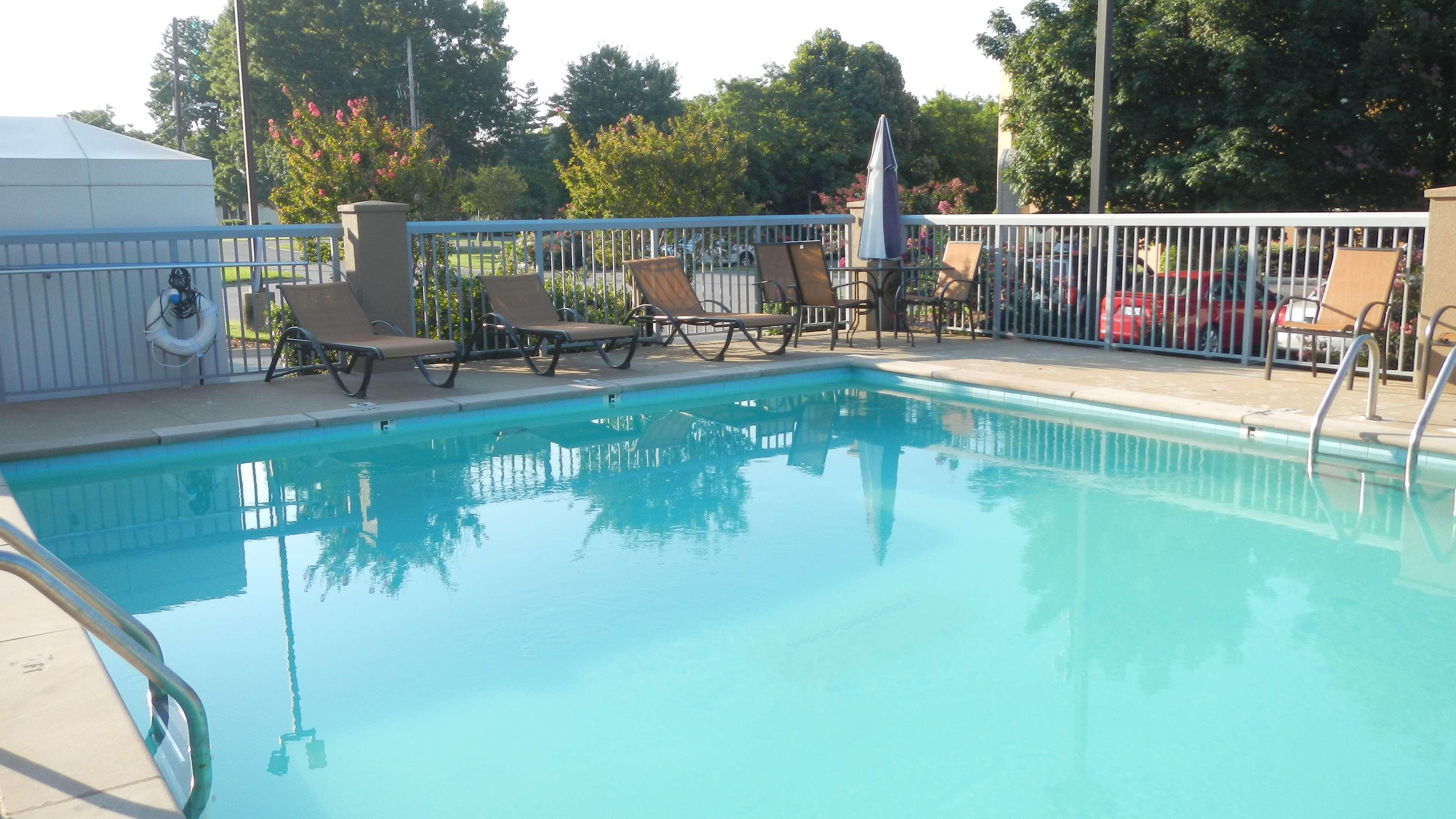 Western Near Opryland Nashville