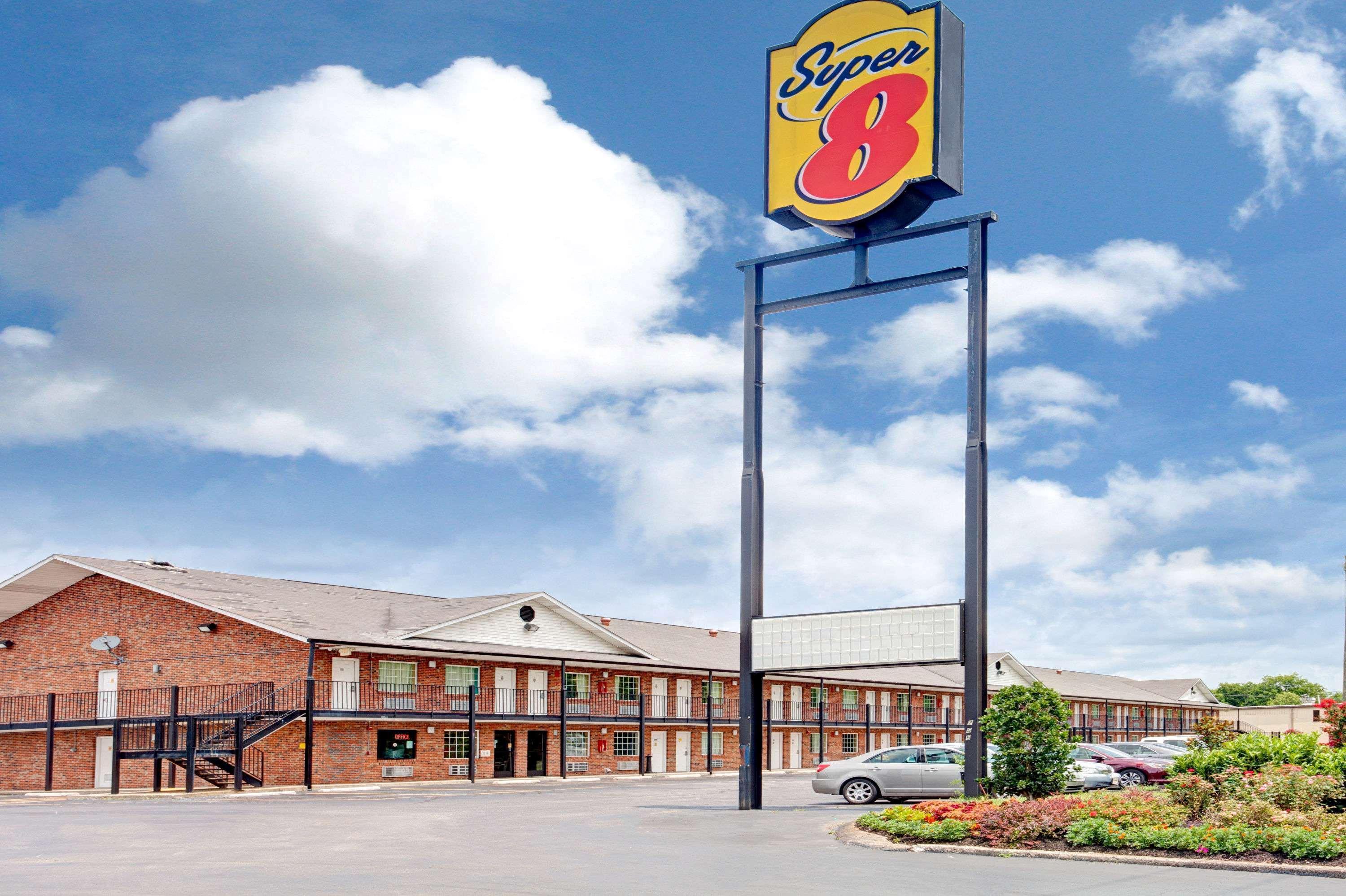 Super 8 By Wyndham Whites Creek/ Nw Area 2*