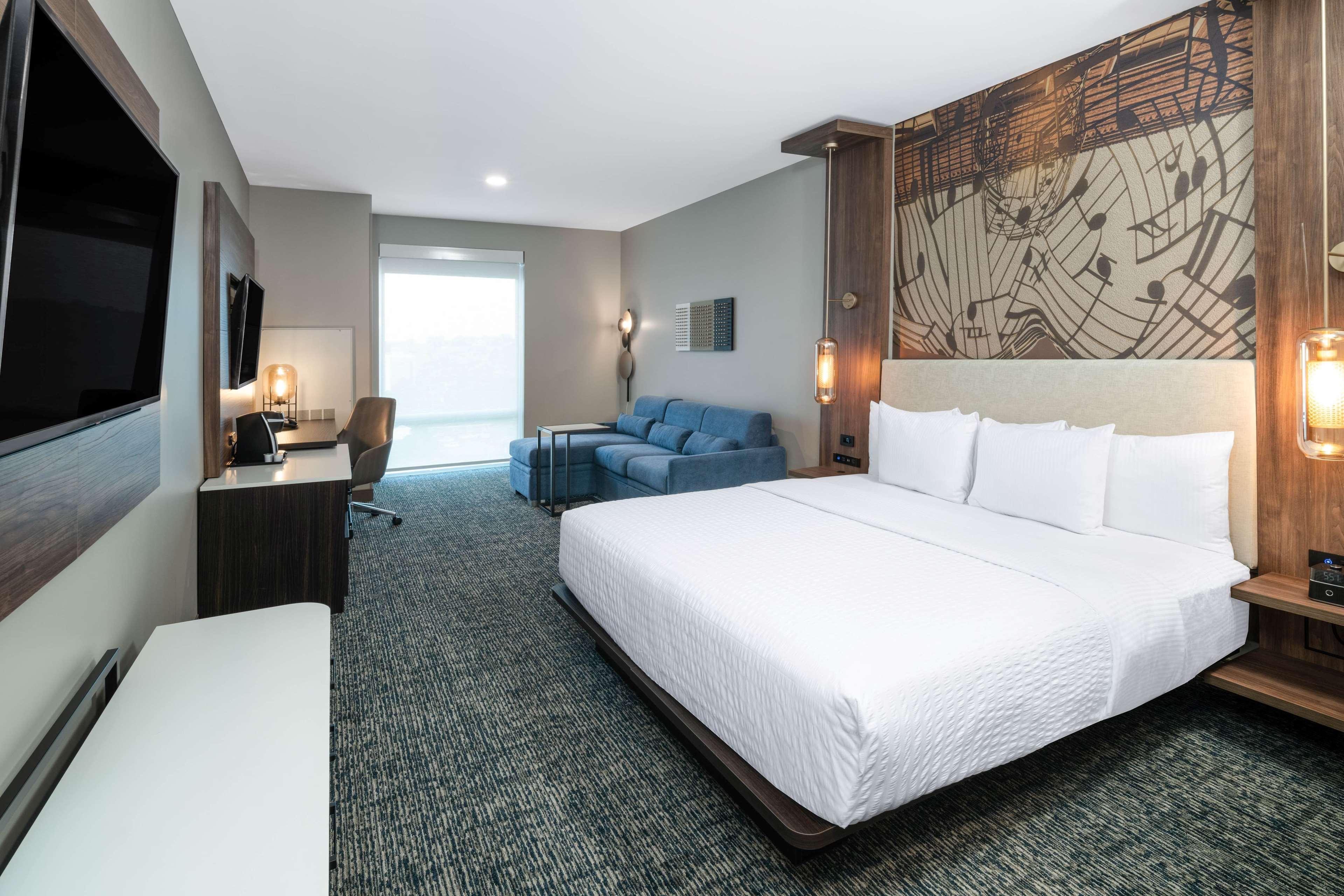 Hotel La Quinta & By Wyndham Downtown Stadium 3*