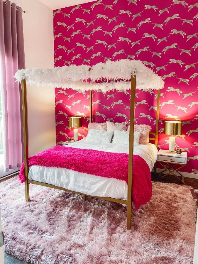 Holiday home Dolly's Delight - Boutique Bliss Mins From Broadway *